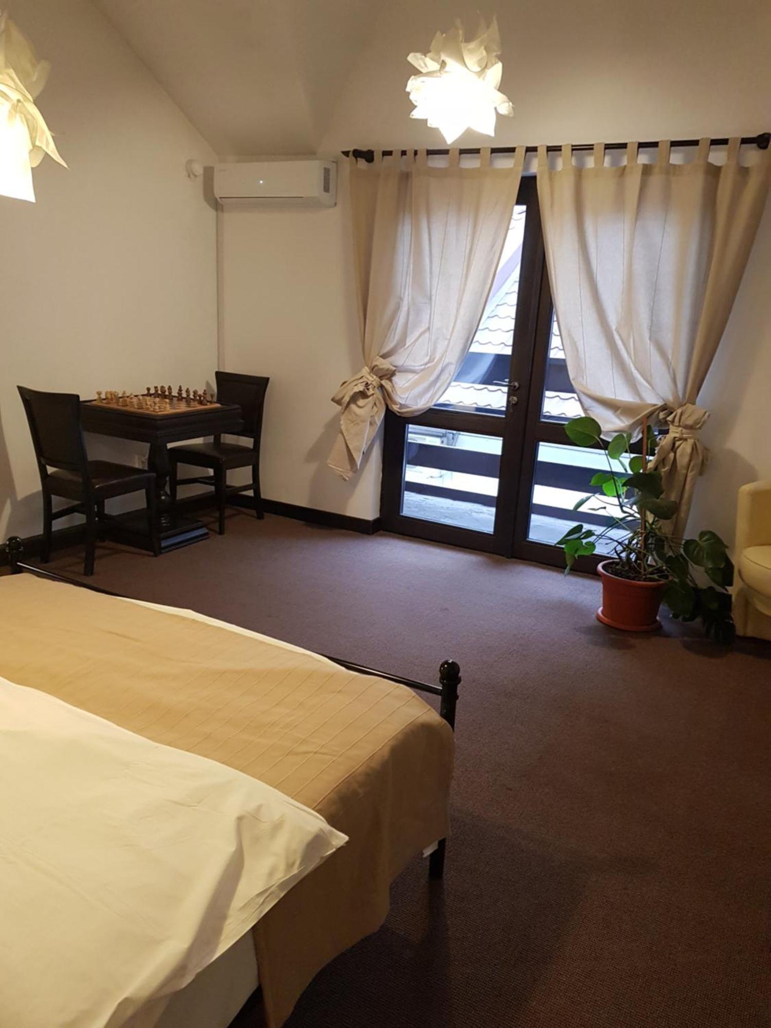 Pension Casa Drumetului П'ятра-Нямц Екстер'єр фото