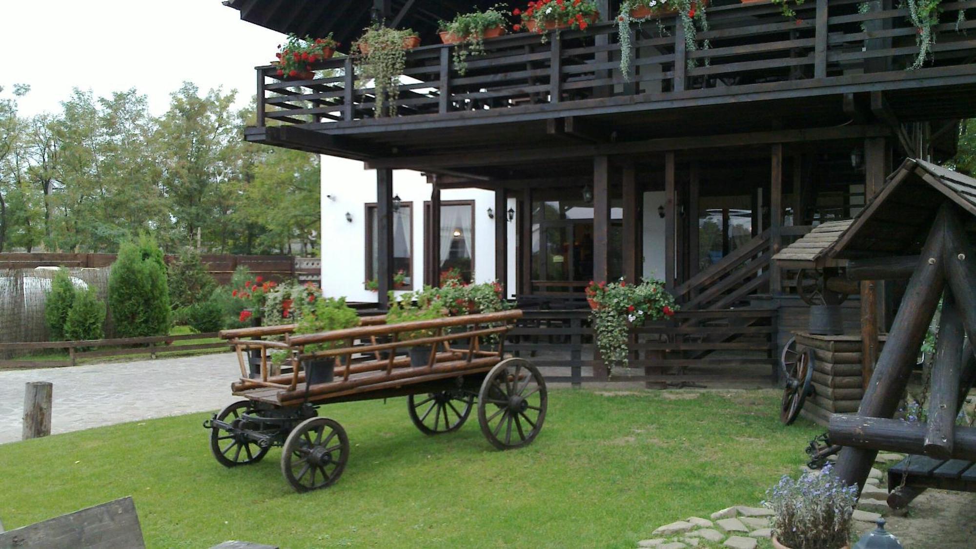 Pension Casa Drumetului П'ятра-Нямц Екстер'єр фото