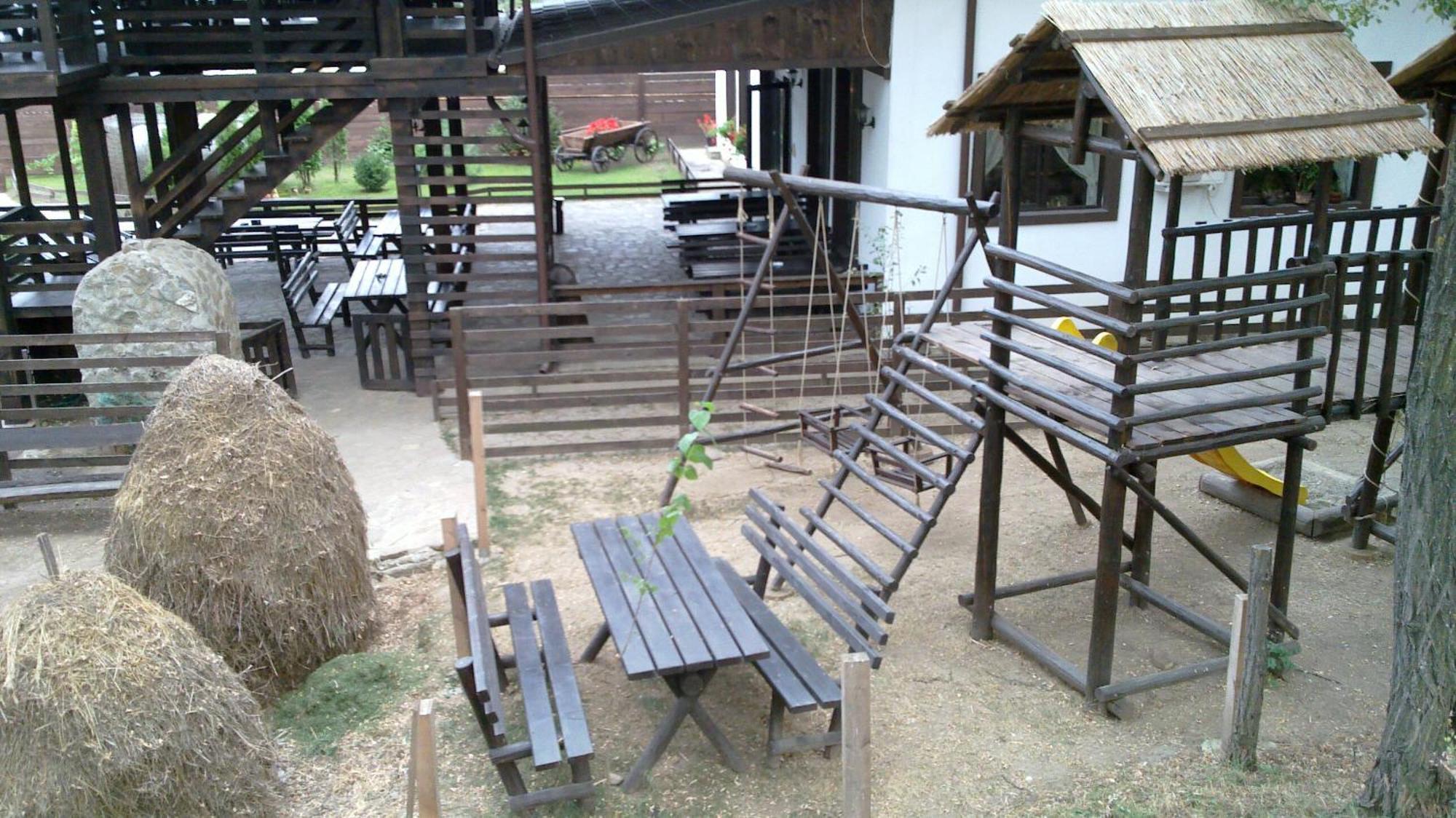 Pension Casa Drumetului П'ятра-Нямц Екстер'єр фото